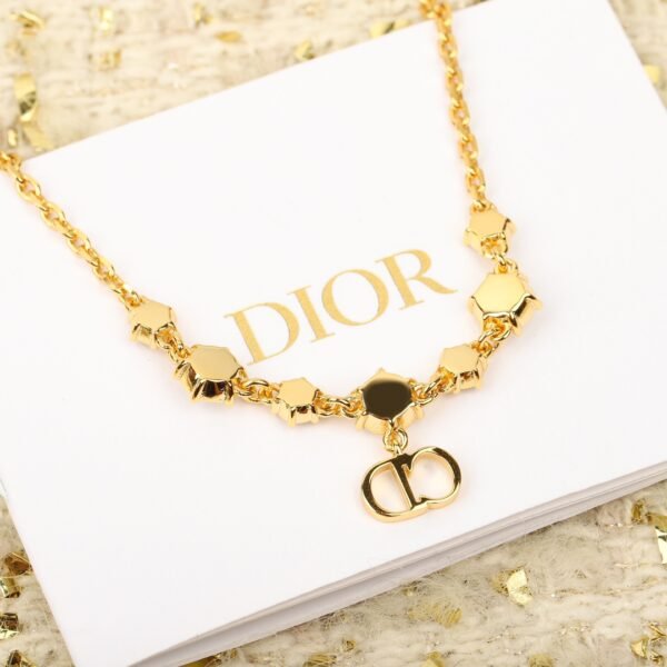 Dior - Image 5