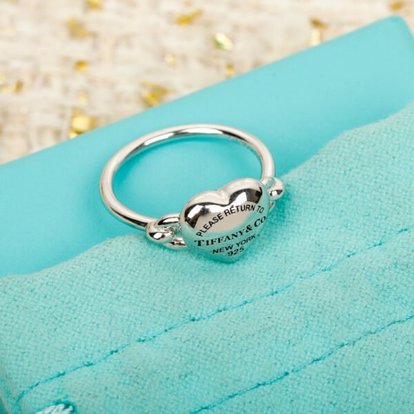 TIFFANY - Image 5