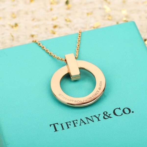 TIFFANY - Image 5