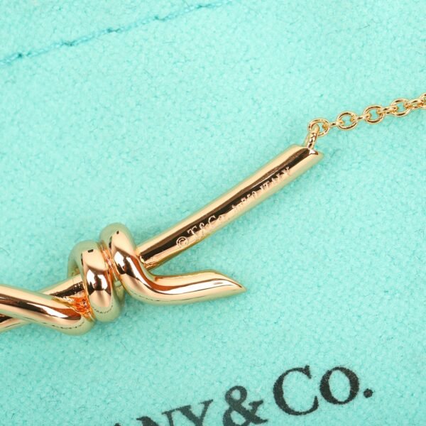 TIFFANY - Image 5