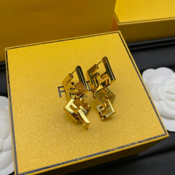 FENDI - Image 5