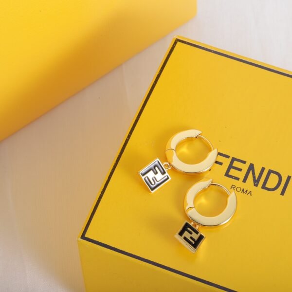 FENDI - Image 5