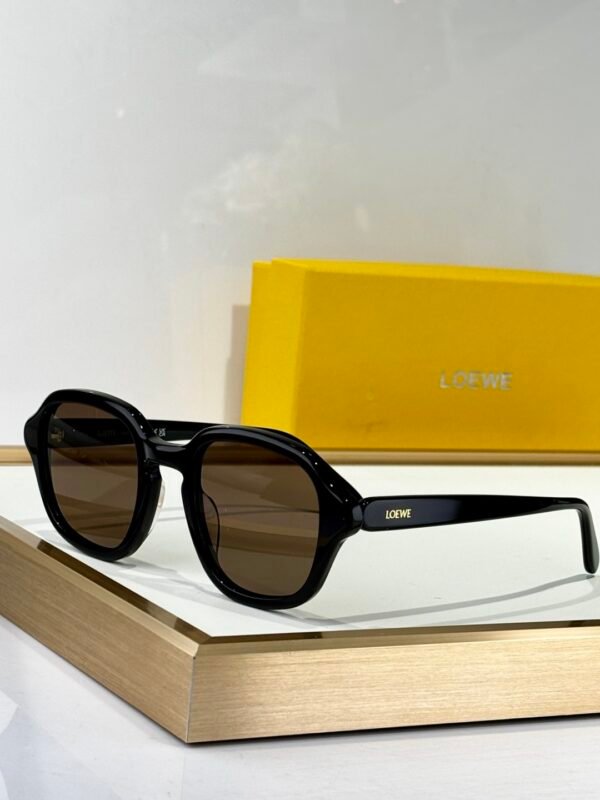 Loewe - Image 5