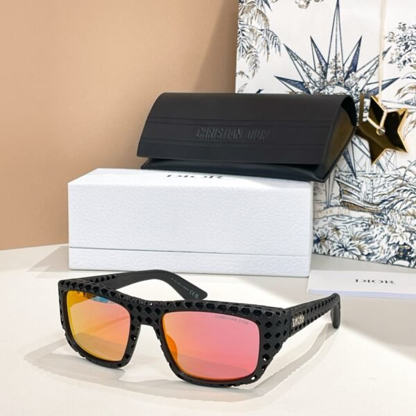 Dior - Image 5