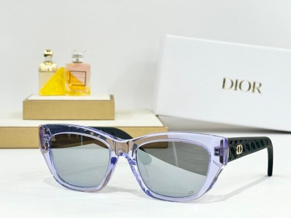 Dior - Image 5