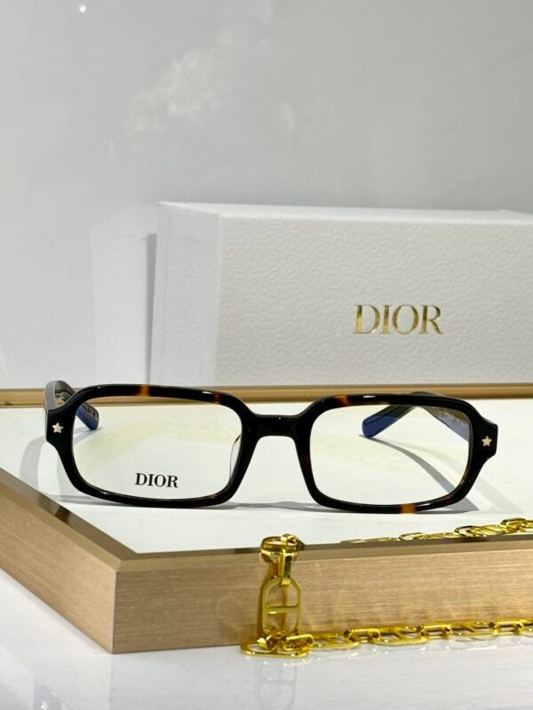 Dior - Image 5