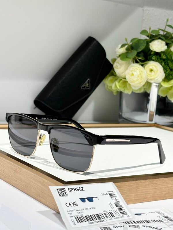 PRADA - Image 5