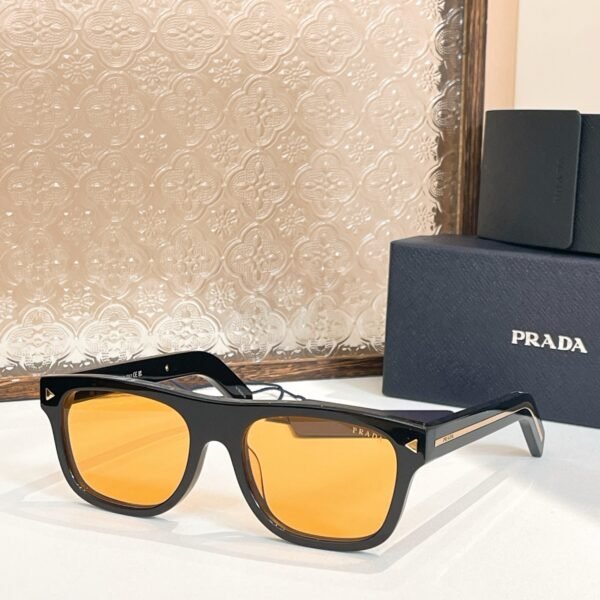 PRADA - Image 5