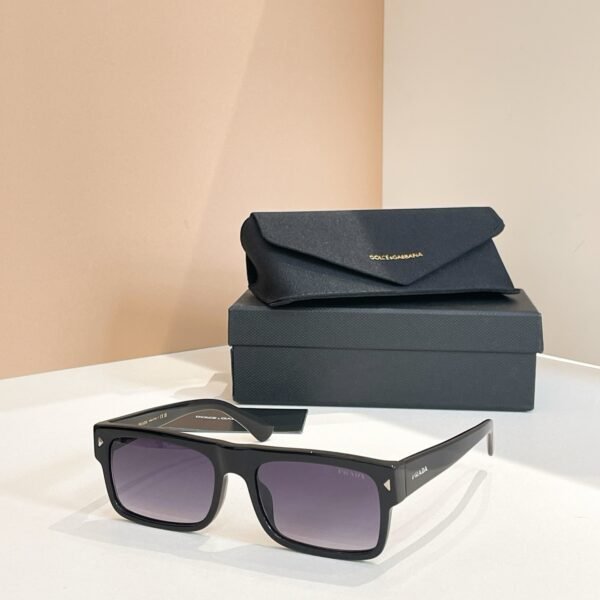PRADA - Image 5