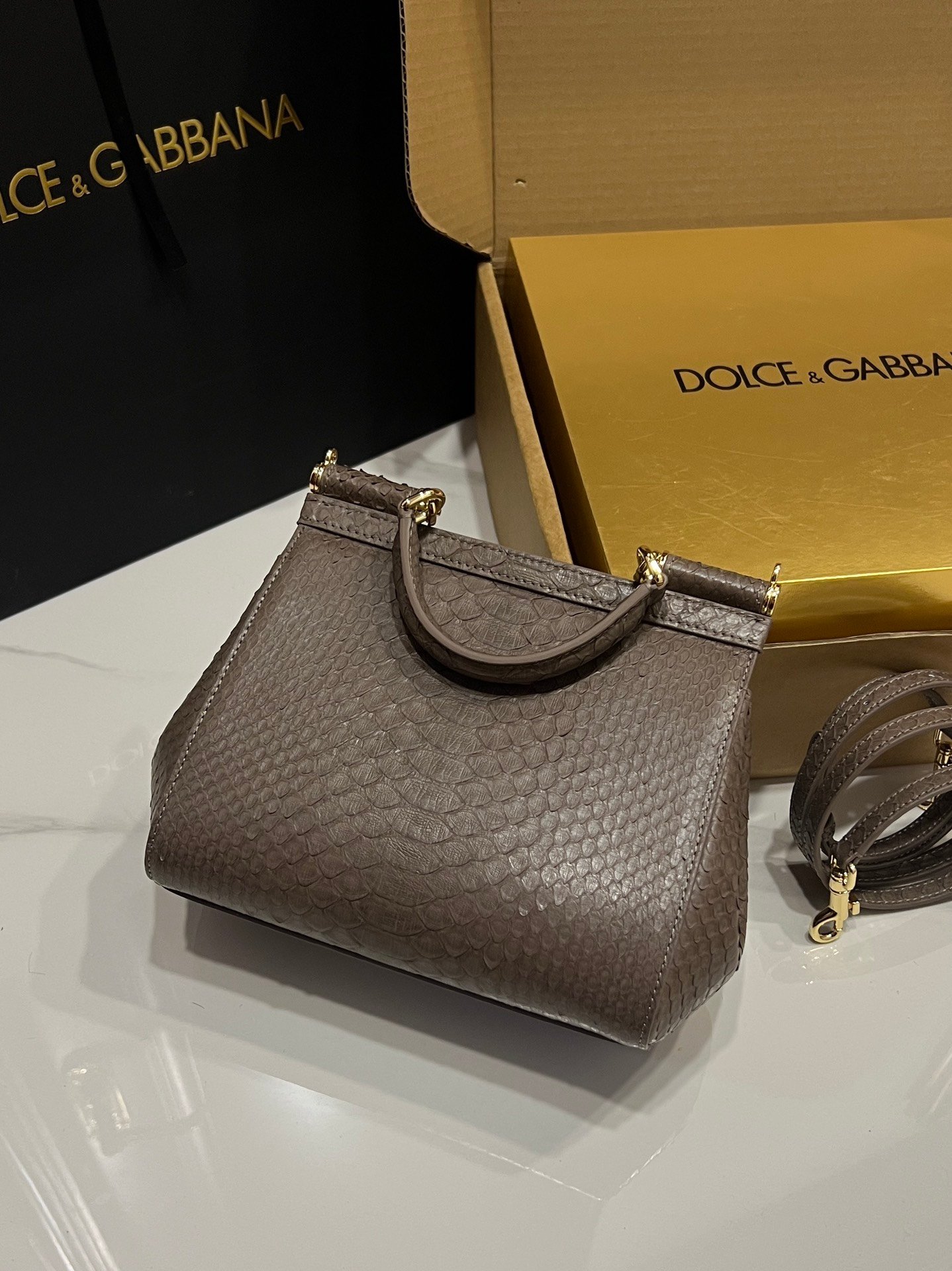 Dolce & Gabba - Image 6