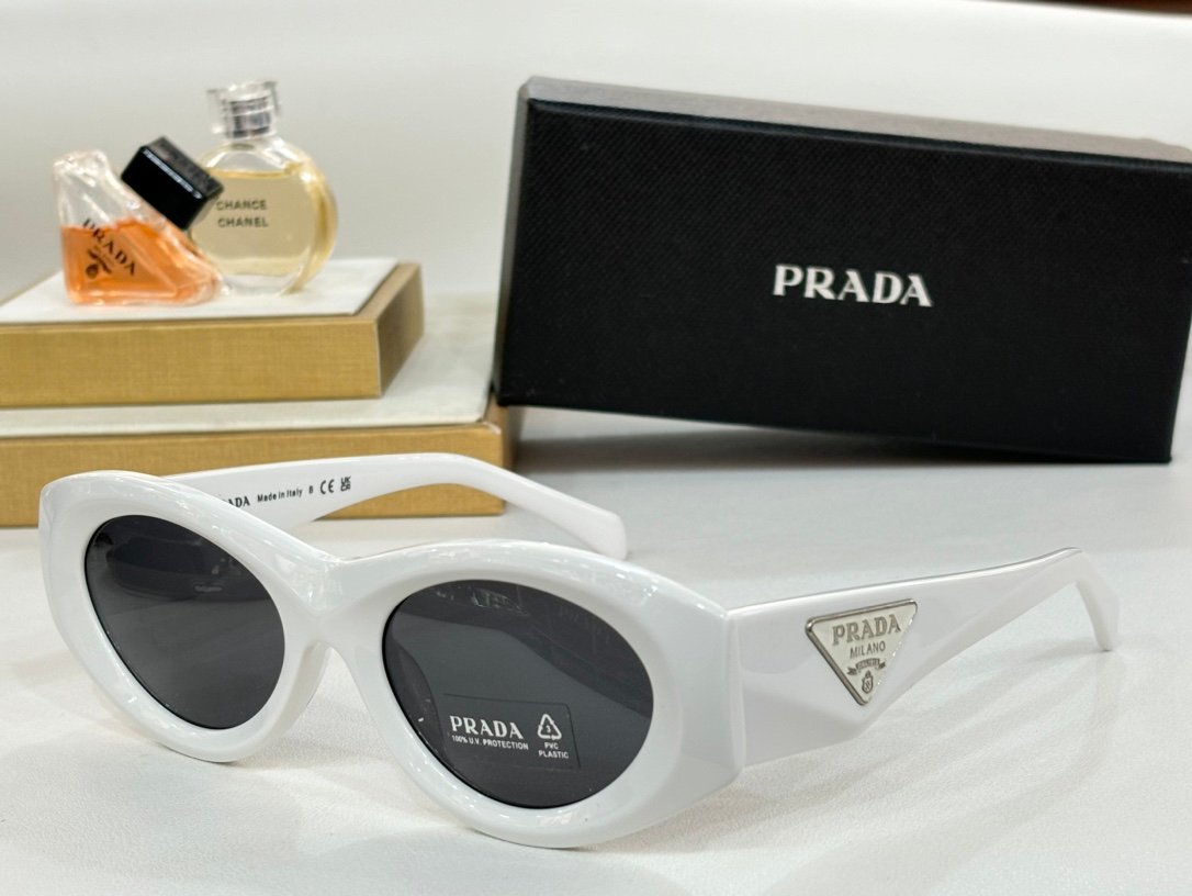 PRADA - Image 5