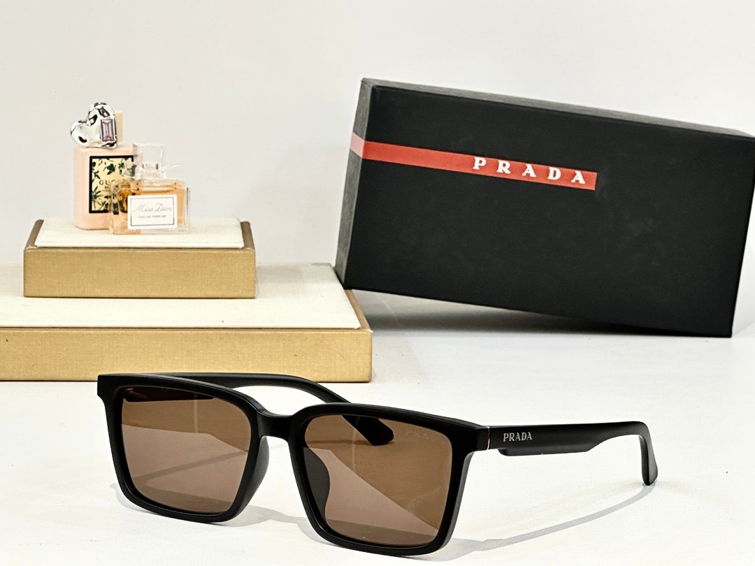 PRADA - Image 5