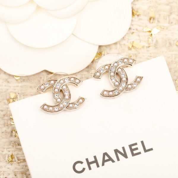 Chanel - Image 5