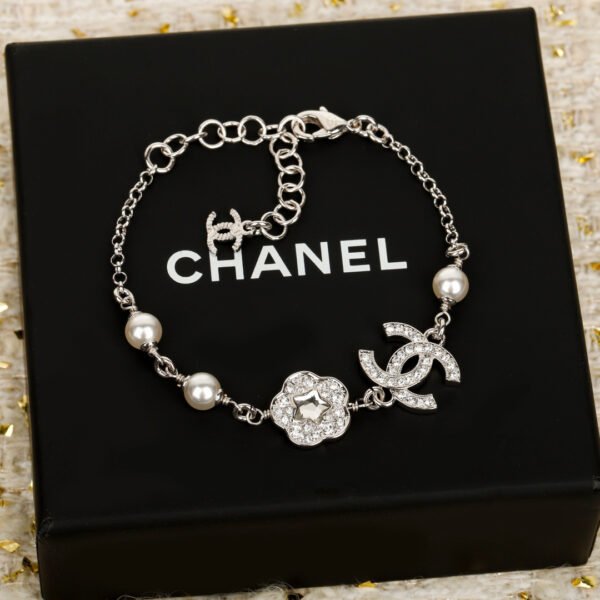 Chanel - Image 5