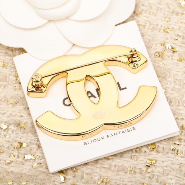 Chanel - Image 5