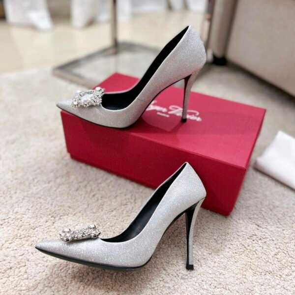 Roger Vivier - Image 5
