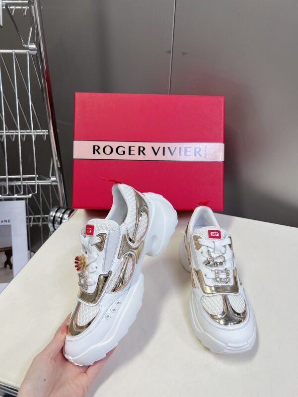 Roger Vivier - Image 5