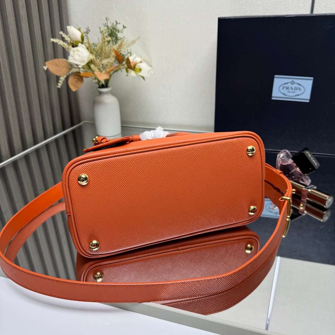 Prada Bag - Image 5