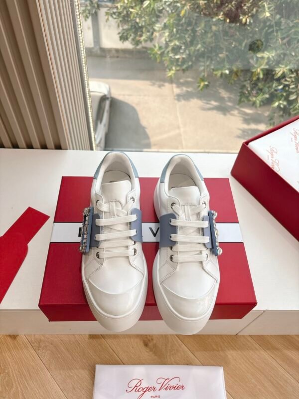 Roger Vivier - Image 5