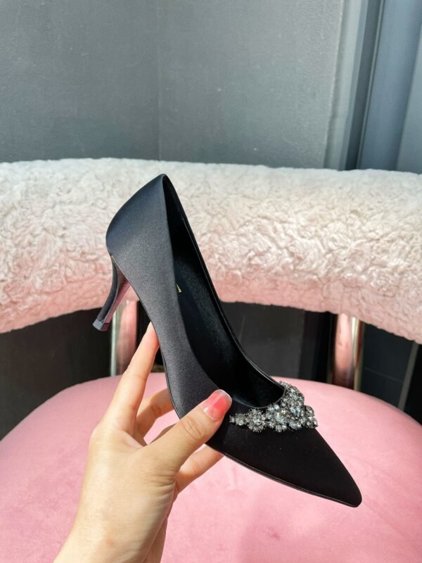 Roger Vivier - Image 5