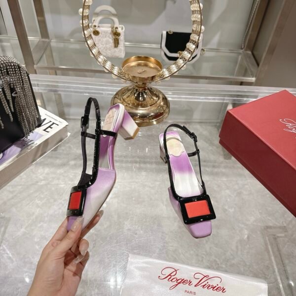 Roger Vivier - Image 5