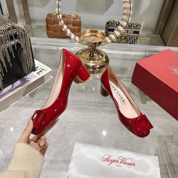 Roger Vivier - Image 5