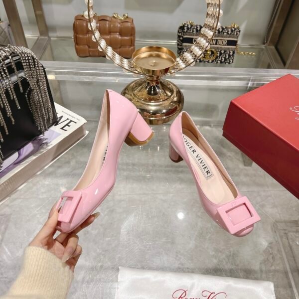 Roger Vivier - Image 5