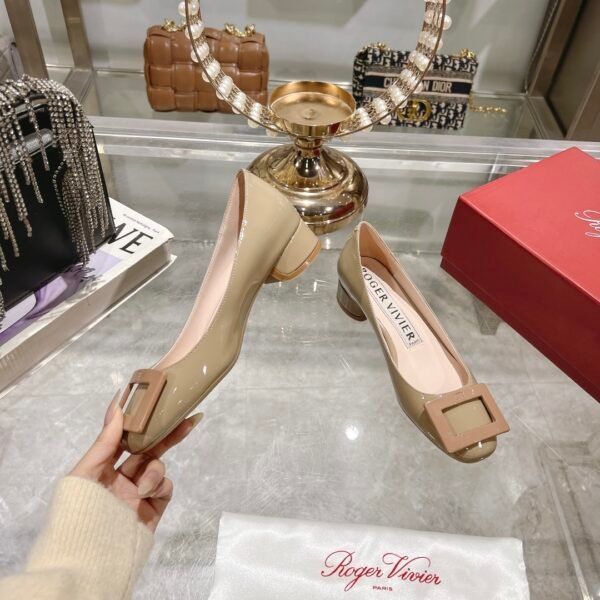 Roger Vivier - Image 5