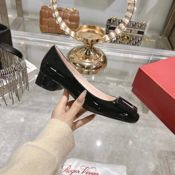 Roger Vivier - Image 5