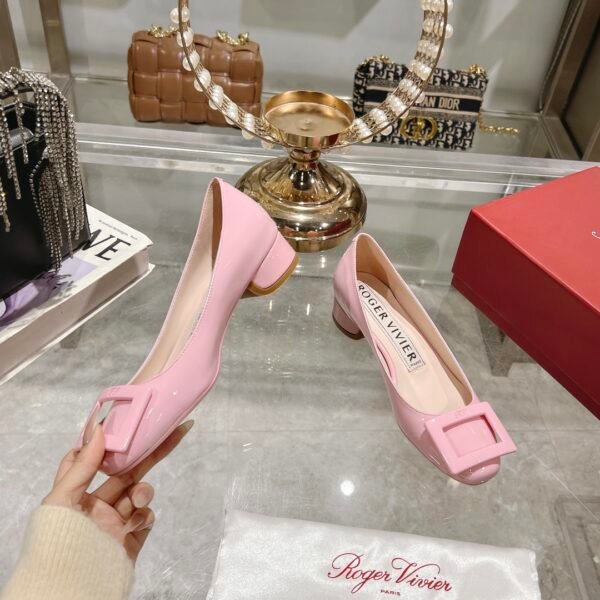 Roger Vivier - Image 5