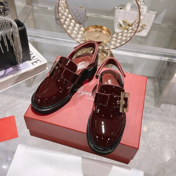 Roger Vivier - Image 4