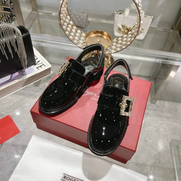 Roger Vivier - Image 5