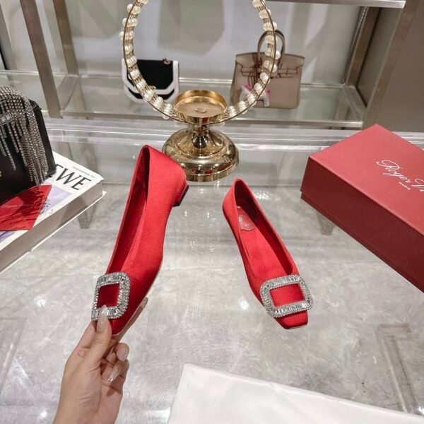 Roger Vivier - Image 5