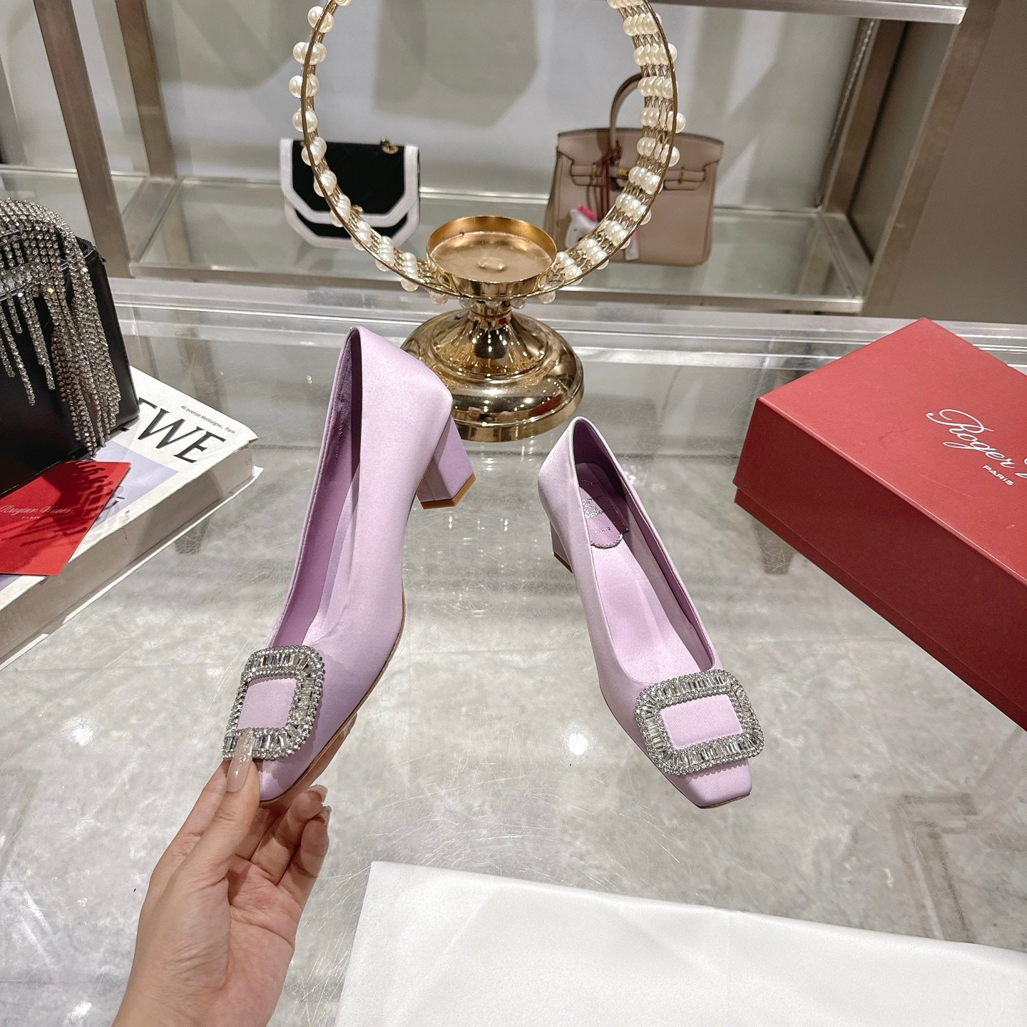 Roger Vivier - Image 5
