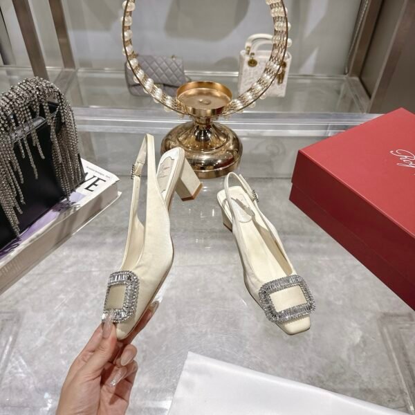 Roger Vivier - Image 5