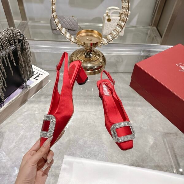 Roger Vivier - Image 5