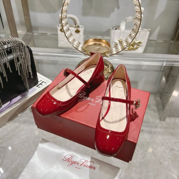 Roger Vivier - Image 5