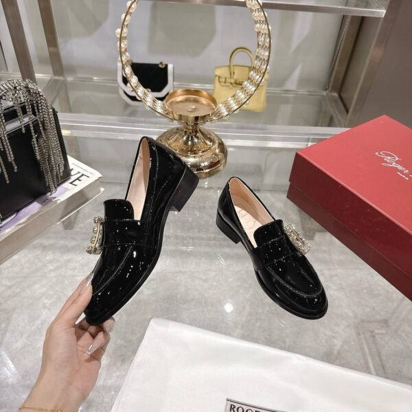 Roger Vivier - Image 3