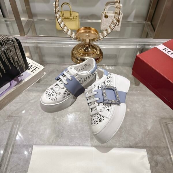 Roger Vivier - Image 5