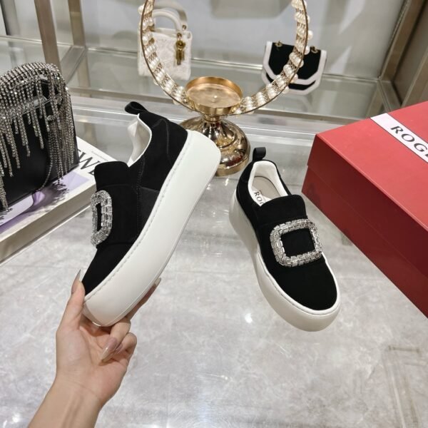 Roger Vivier - Image 5