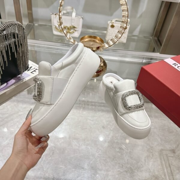 Roger Vivier - Image 5