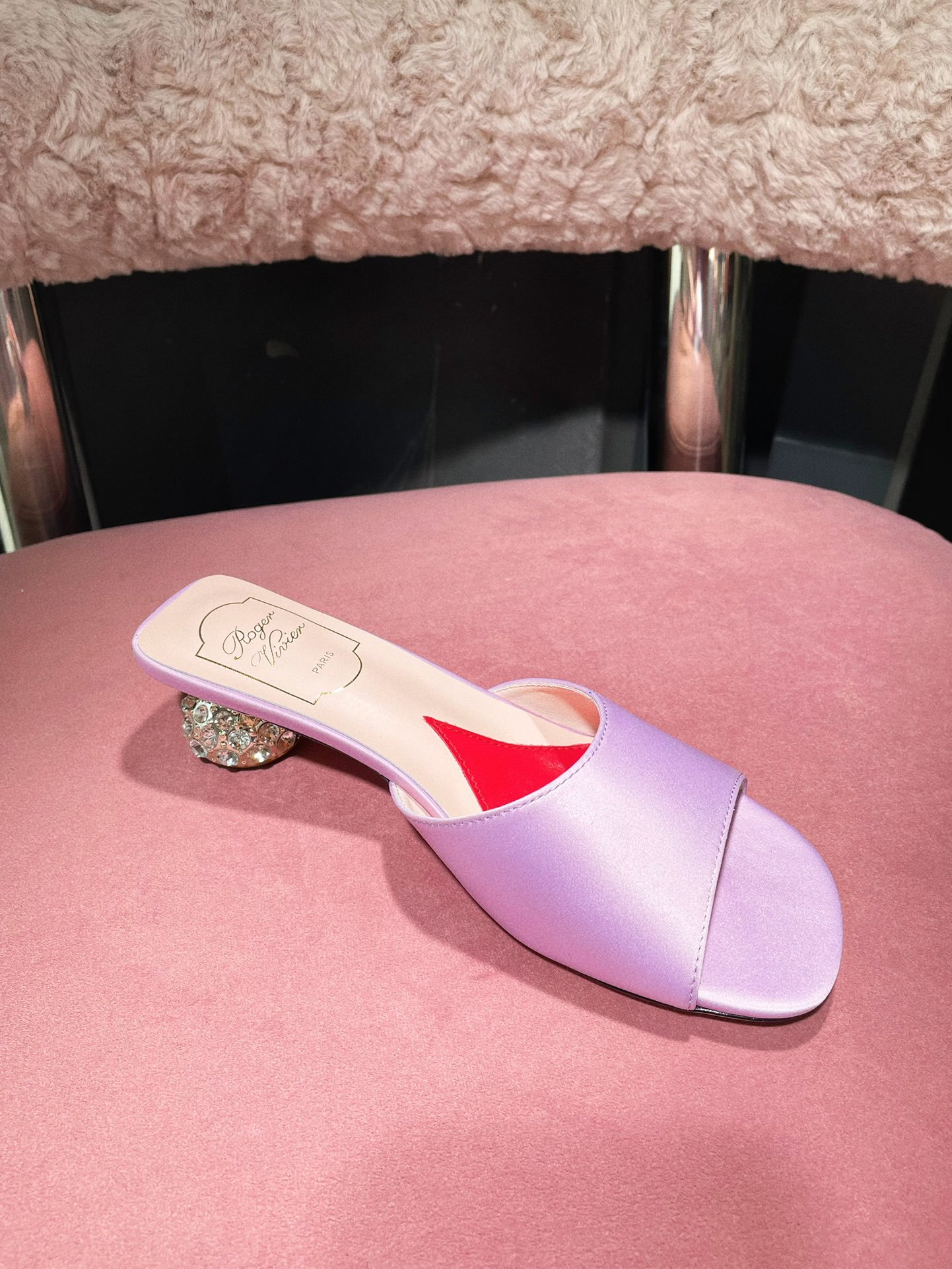 Roger Vivier - Image 5