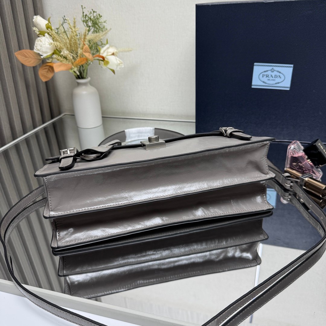 Prada Bag - Image 5