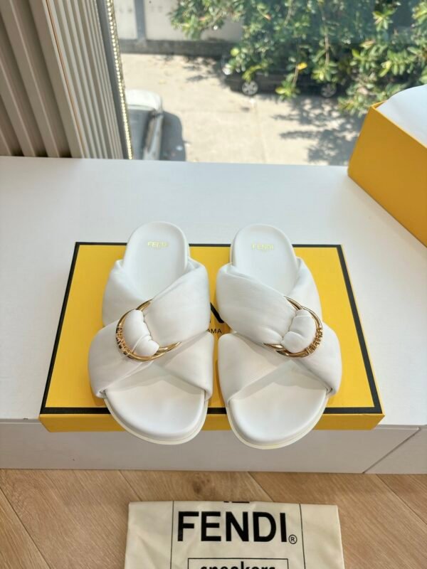 FENDI - Image 5