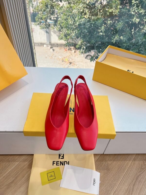 FENDI - Image 5