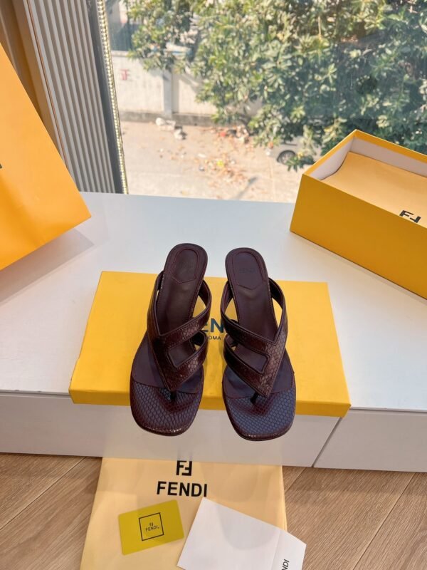 FENDI - Image 5