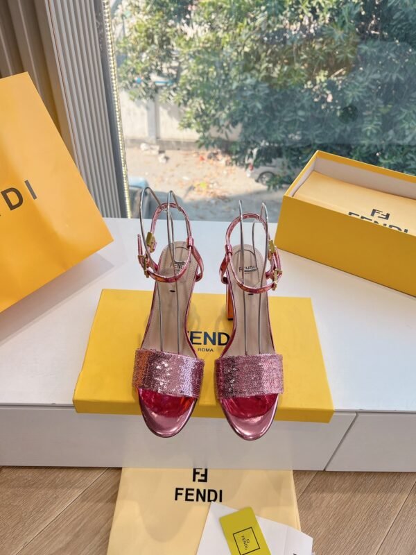 FENDI - Image 5
