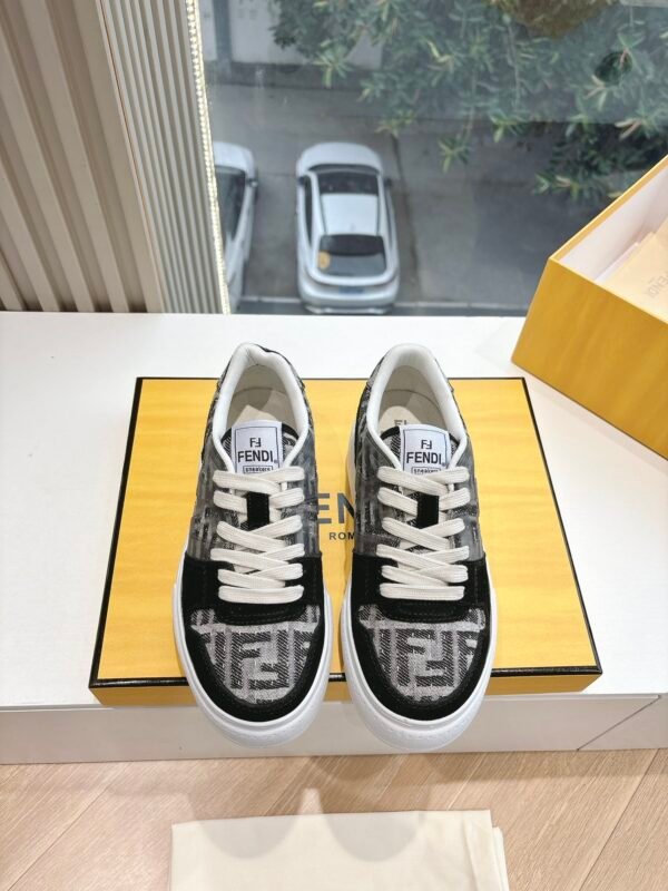FENDI - Image 5