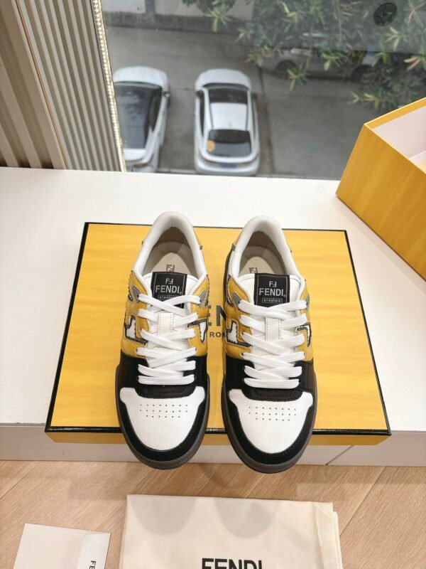 FENDI - Image 5