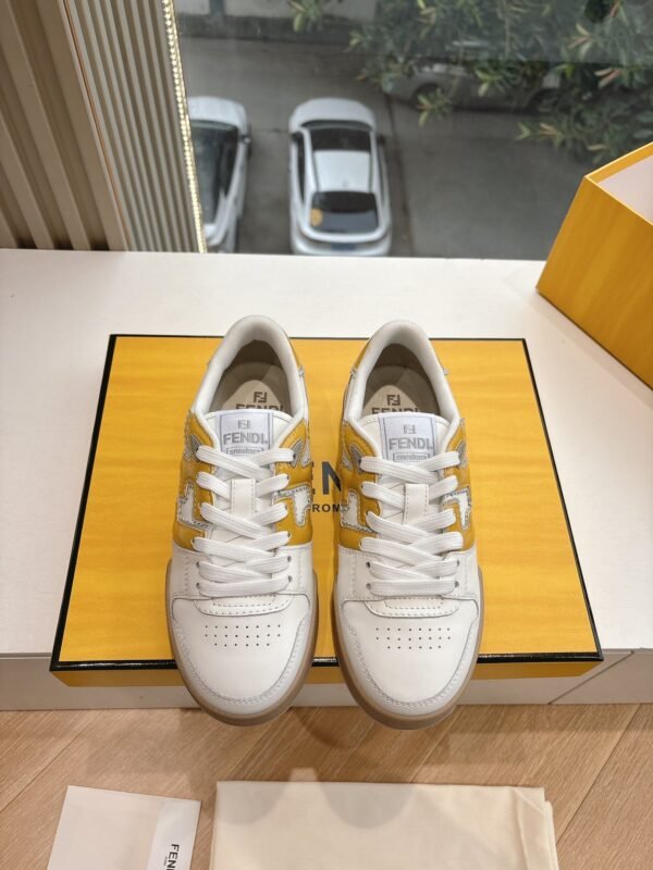 FENDI - Image 5
